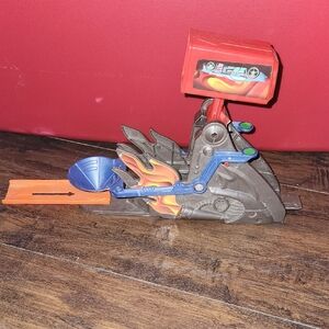 Hot Wheels Trick Track Hammet